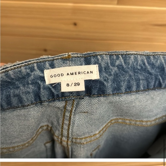 Good American distressed straight leg jeans - Picture 6 of 6